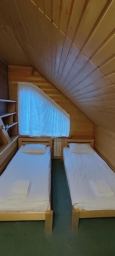 Лелеч Hotel Tatariv Eksteriør billede