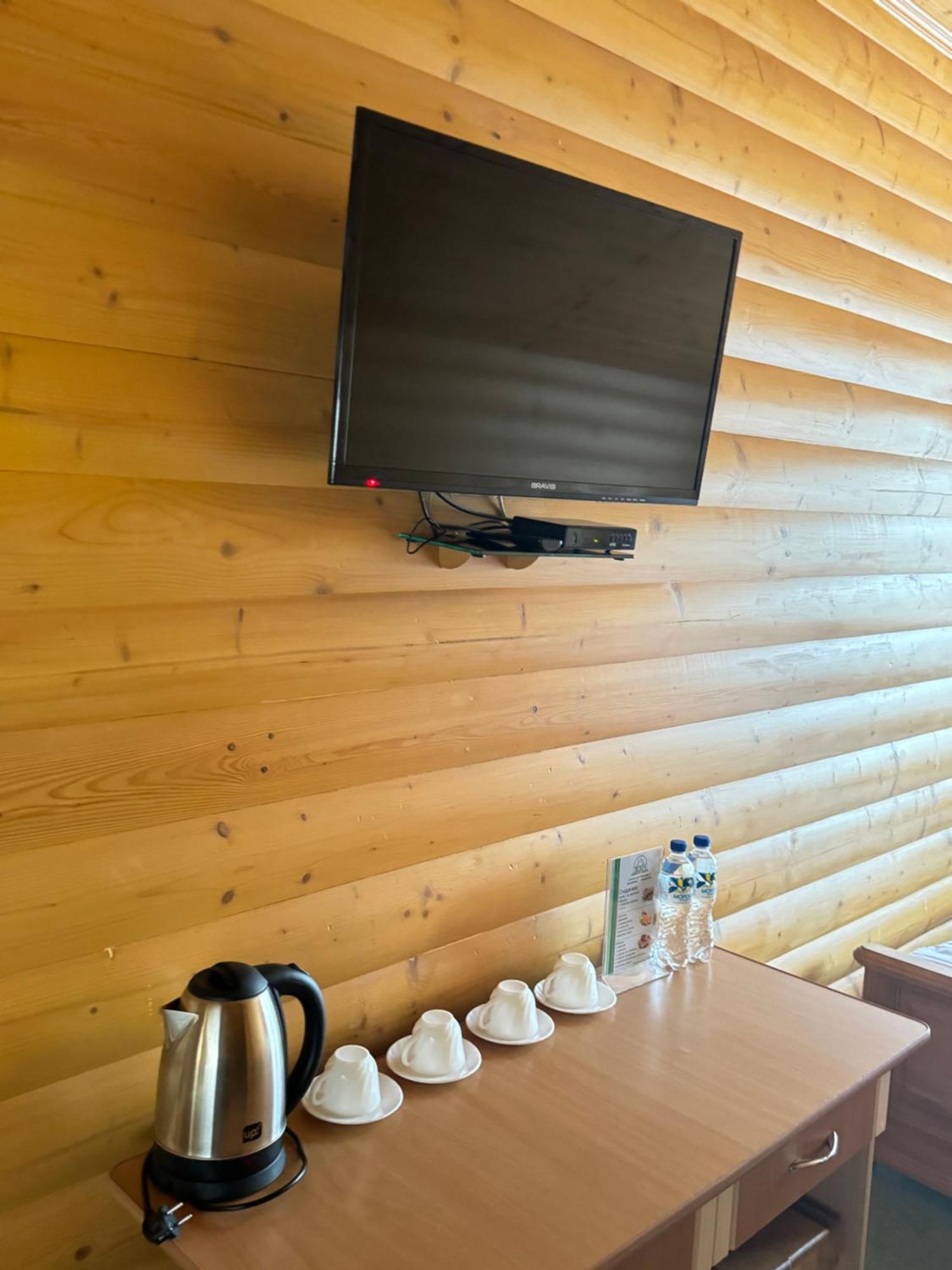Лелеч Hotel Tatariv Eksteriør billede