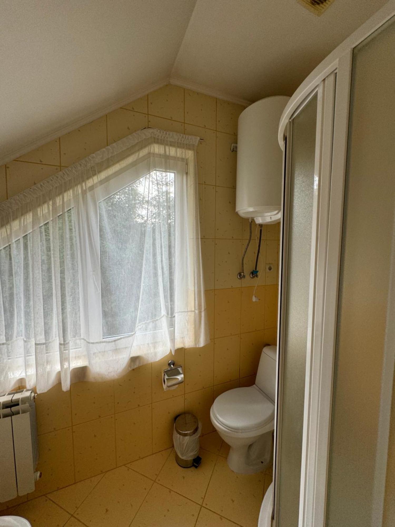Лелеч Hotel Tatariv Eksteriør billede